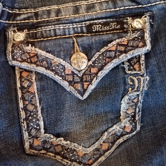 Miss Me Capri jeans - Picture 3 of 4